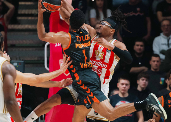El Valencia Basket no se detiene en Belgrado y se defiende en lo más alto de la Euroliga