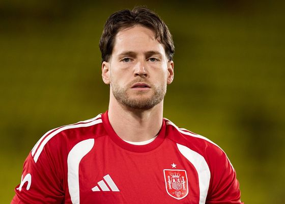 Álex Remiro responde tras el varapalo de la Selección española