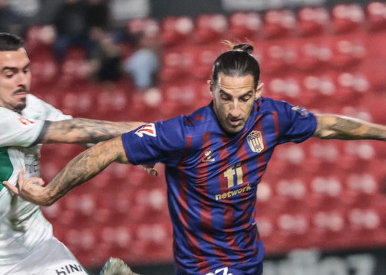 Eldense 2-1 Huesca: Chapela y Quintana prolongan el momento