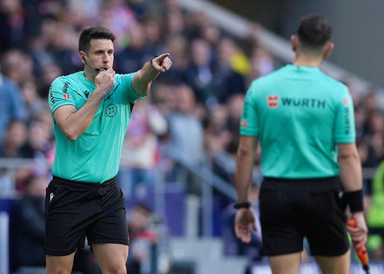 La RFEF anuncia grandes cambios en el FVS, el ‘VAR low cost’