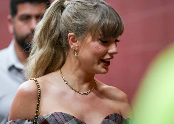 Taylor Swift, en el espectáculo del intermedio de la Super Bowl LX