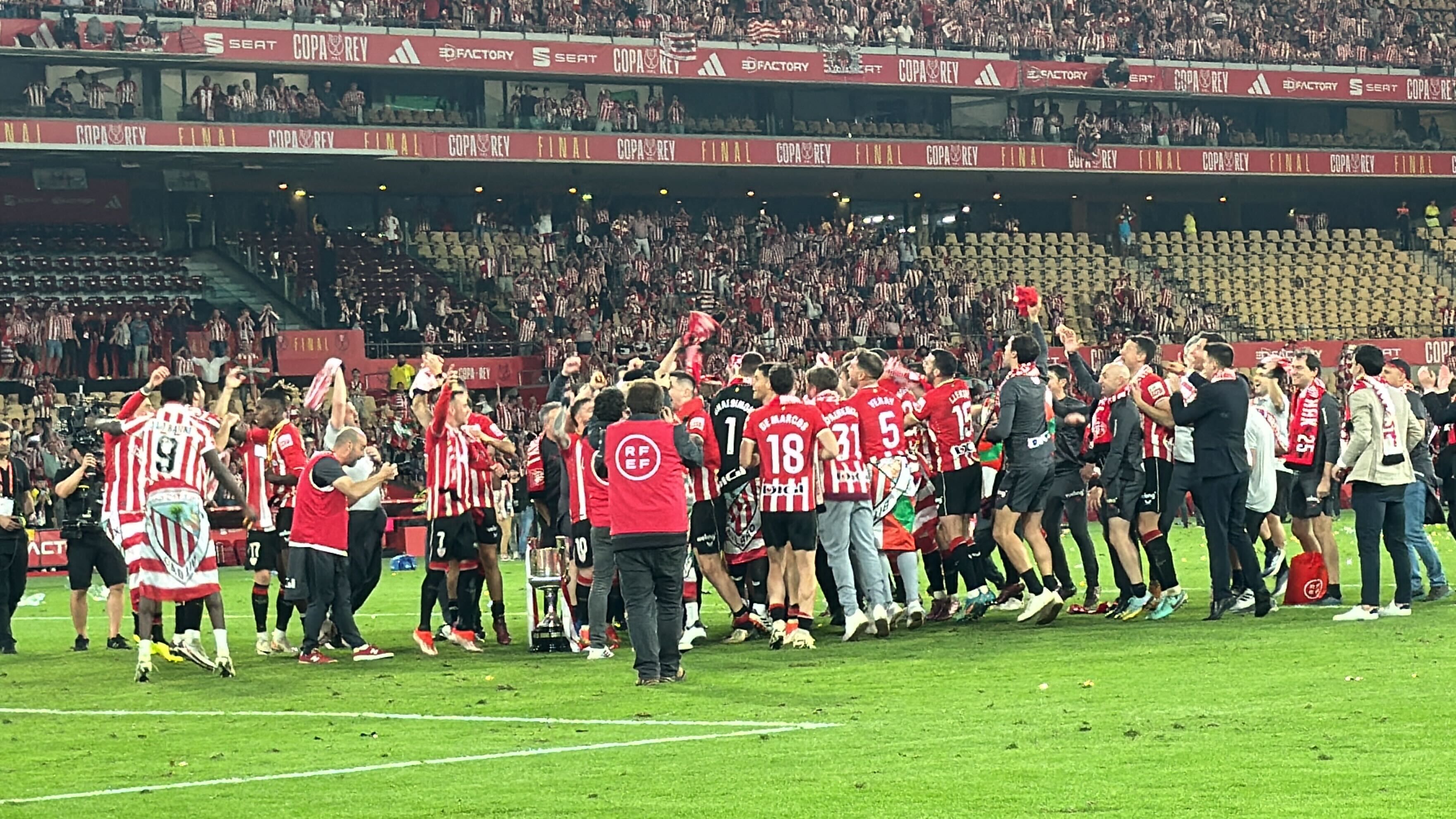 El Athletic quiere más: "Gabarra... y a por la Champions"