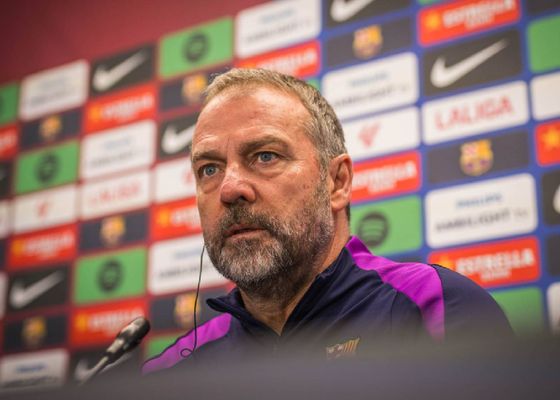 Flick, muy crítico tras el derbi: “Creo que no merecíamos la victoria”