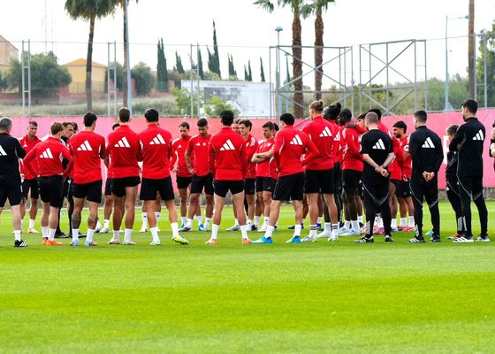 Arde la zona baja de LaLiga: el Sevilla visita a Osasuna en descenso y podría acabar penúltimo la jornada 32