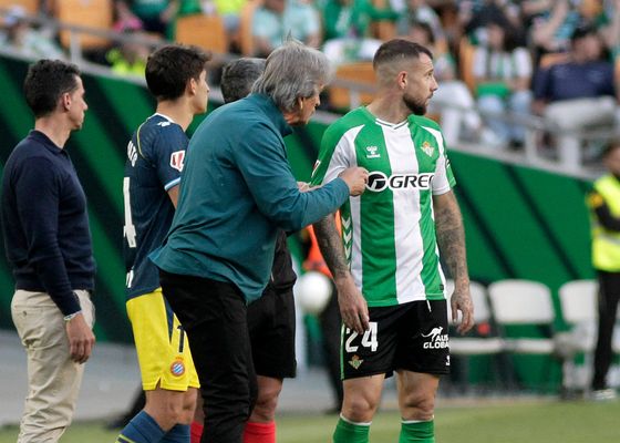 Pellegrini alerta sobre la situación de Antony: "No está en condiciones de jugar los 90 minutos, hay que llevarlo con cuidado"