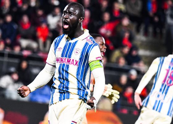 Críticas a Sangante, fichaje cerrado por el Sevilla, y alerta por un supuesto problema   