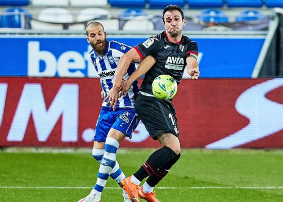 Alavés y Eibar cierran un trato