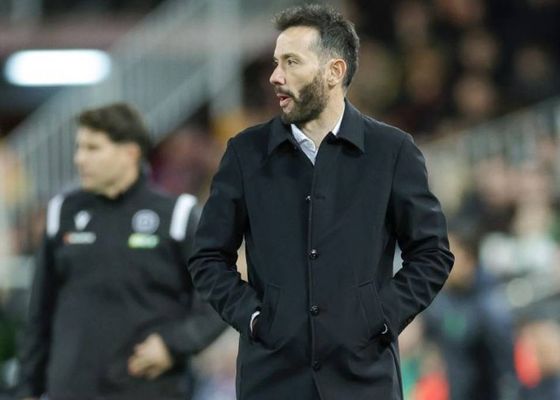 Corberán solo piensa en seguir en el Valencia: "Mi objetivo es centrarme en el próximo partido"
