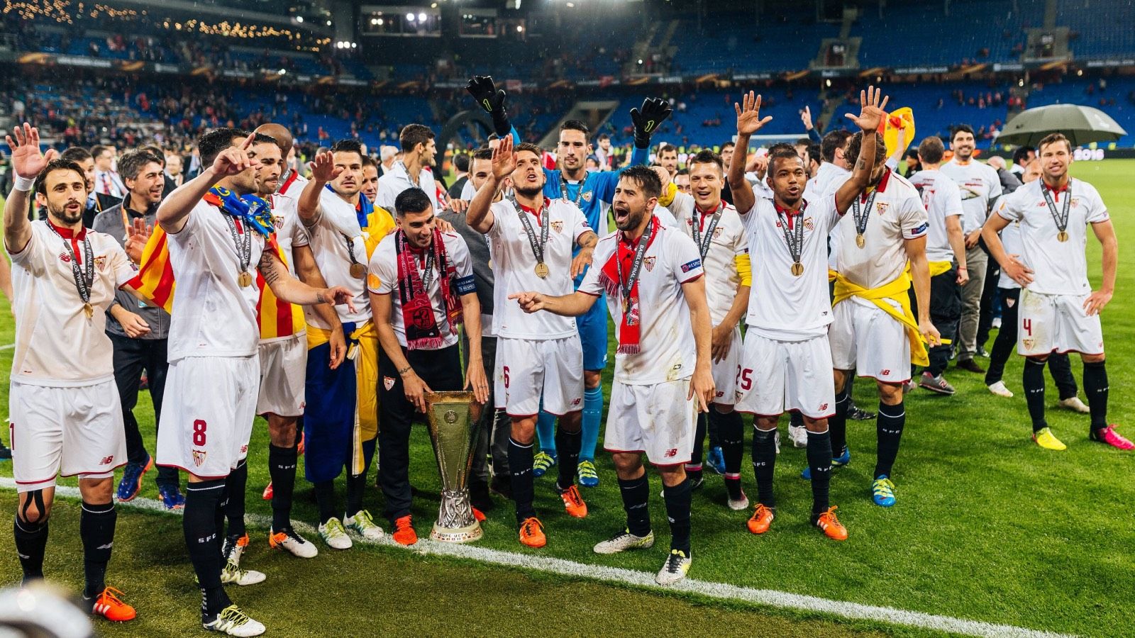 Sevilla, Athletic, Atlético y Granada, 'contentos' con El Gordo de la Lotería de Navidad