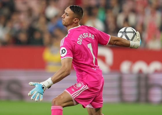 El Newcastle se cierra en banda con Vlachodimos, que saldrá al mejor postor