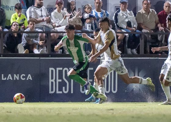 Marbella 1-1 Betis Deportivo: Se esfuma el primer triunfo en el minuto 88