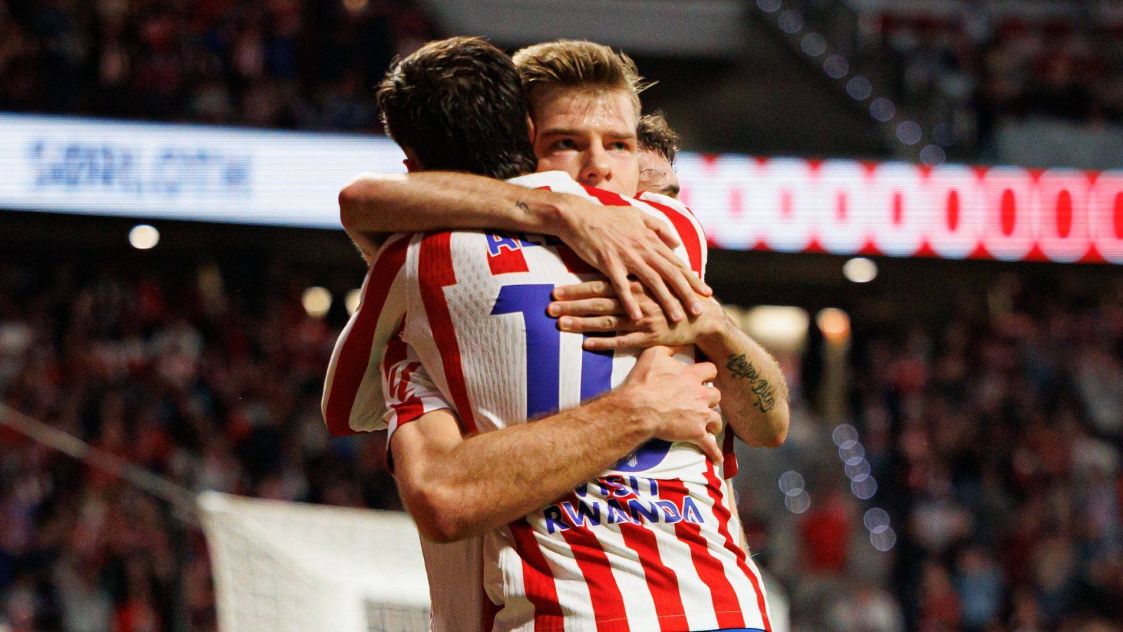 Álex Baena se encuentra en el Atlético de Madrid