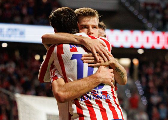 Álex Baena se encuentra en el Atlético de Madrid