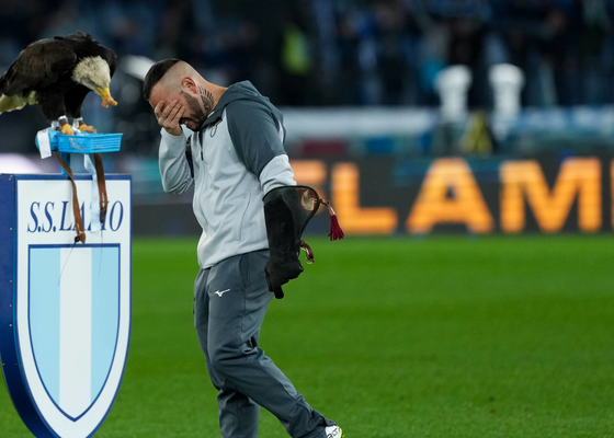 La Lazio sigue los pasos de Cádiz y PSG