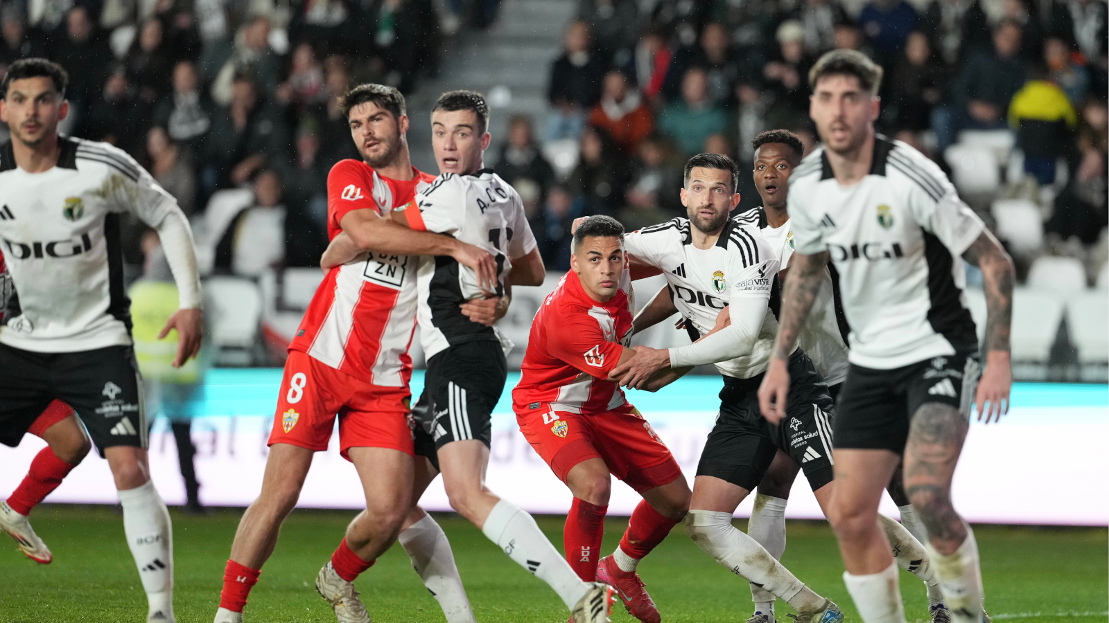 Burgos 3-1 Almería: El Plantío calienta Segunda división