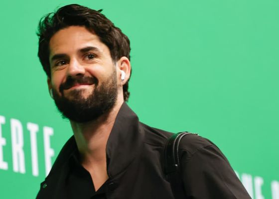 Antony y Diego Llorente se caen de la convocatoria del Betis para visitar al Girona: lista de 23 de Pellegrini, con Isco pero con cuatro bajas 