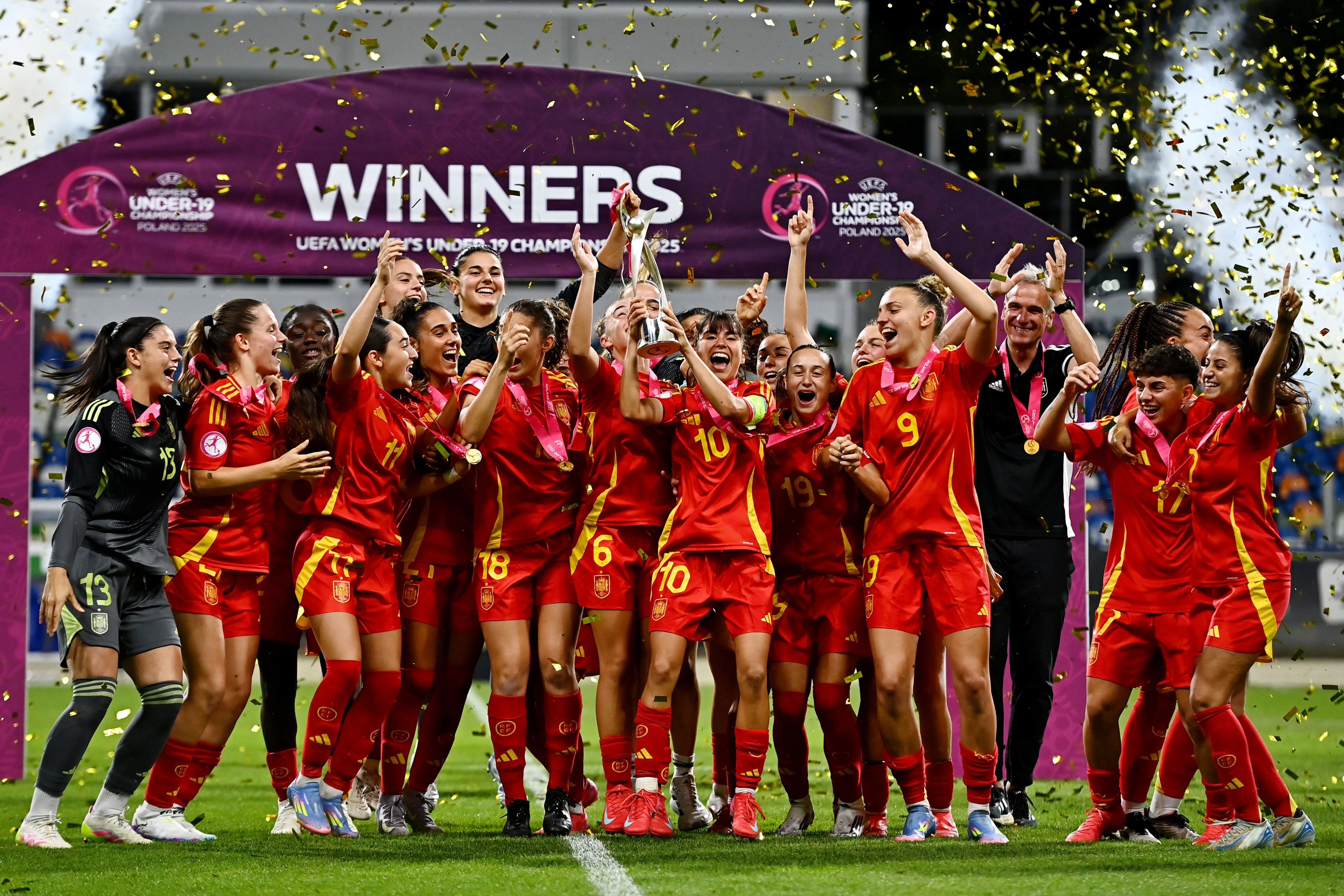 Francia 0-4 España: Las reinas golean y conquistan el Europeo en Polonia