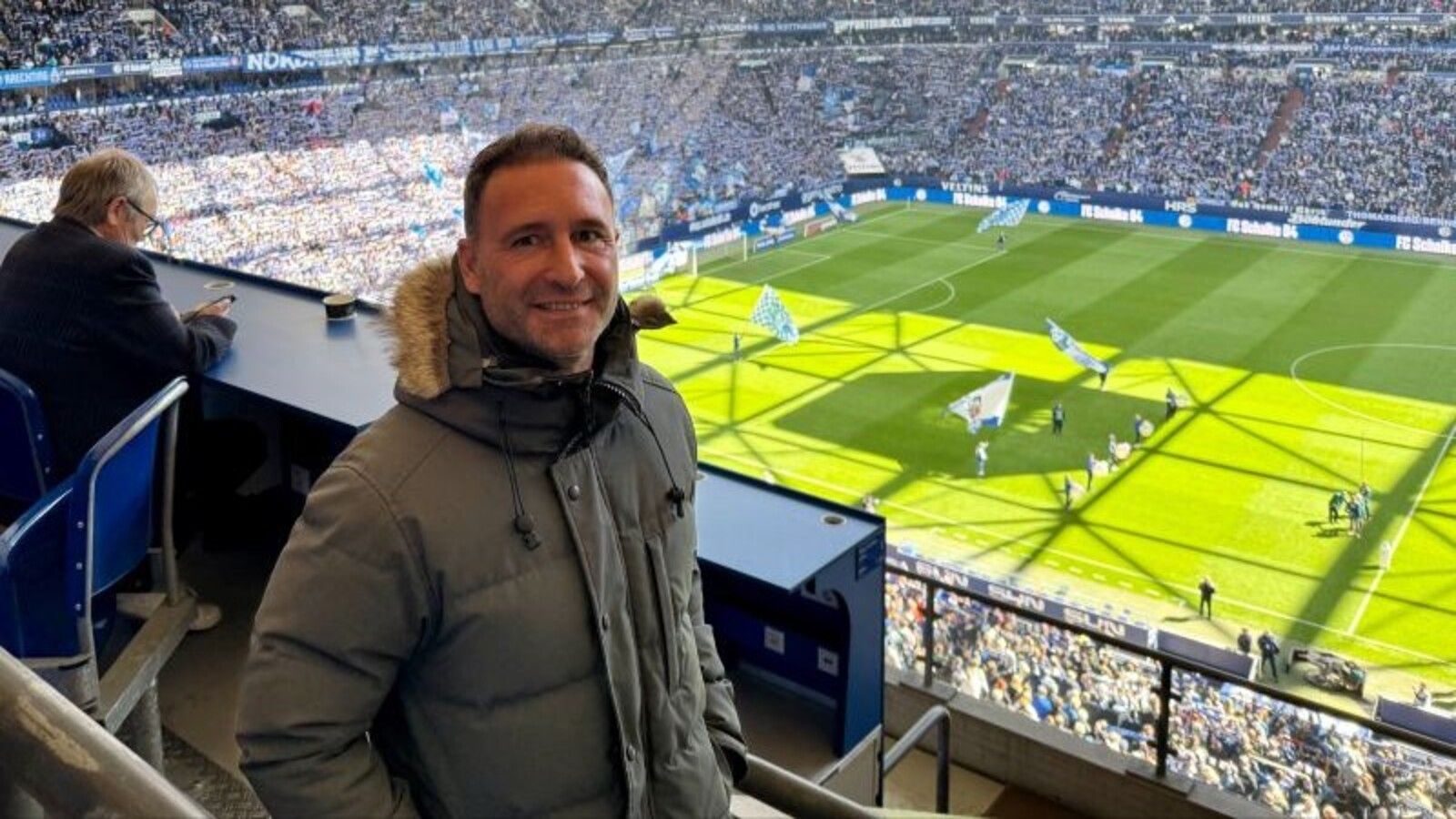 Uno de los candidatos que maneja el Valencia se pone a tiro: José Viñas dice adiós al Schalke 04