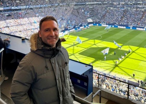 Uno de los candidatos que maneja el Valencia se pone a tiro: José Viñas dice adiós al Schalke 04