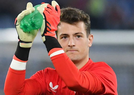 Más interés para fichar a Julen Agirrezabala