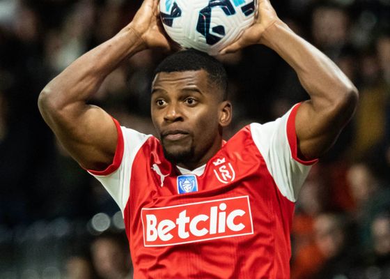 El Girona apuesta por Sergio Akieme