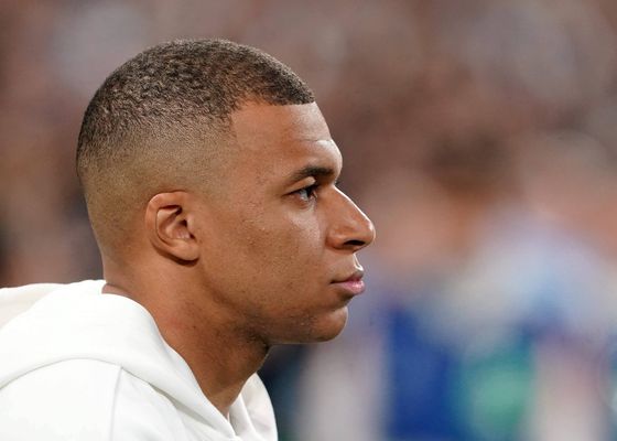 Mbappé se posiciona con Xabi Alonso