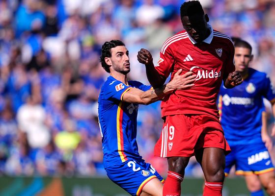 El Sevilla FC que viene: tras anunciar el fichaje de Patrik Mercado, los focos apuntan a Juan Iglesias, el comodín de Bordalás 