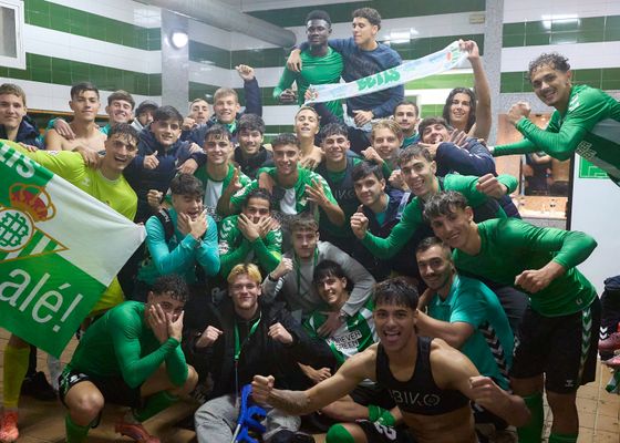 Betis 5-0 Oporto: Nueva goleada, portería a cero y aviso a navegantes