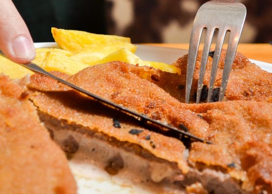 El mejor restaurante informal de Sevilla elegido por los viajeros es asturiano