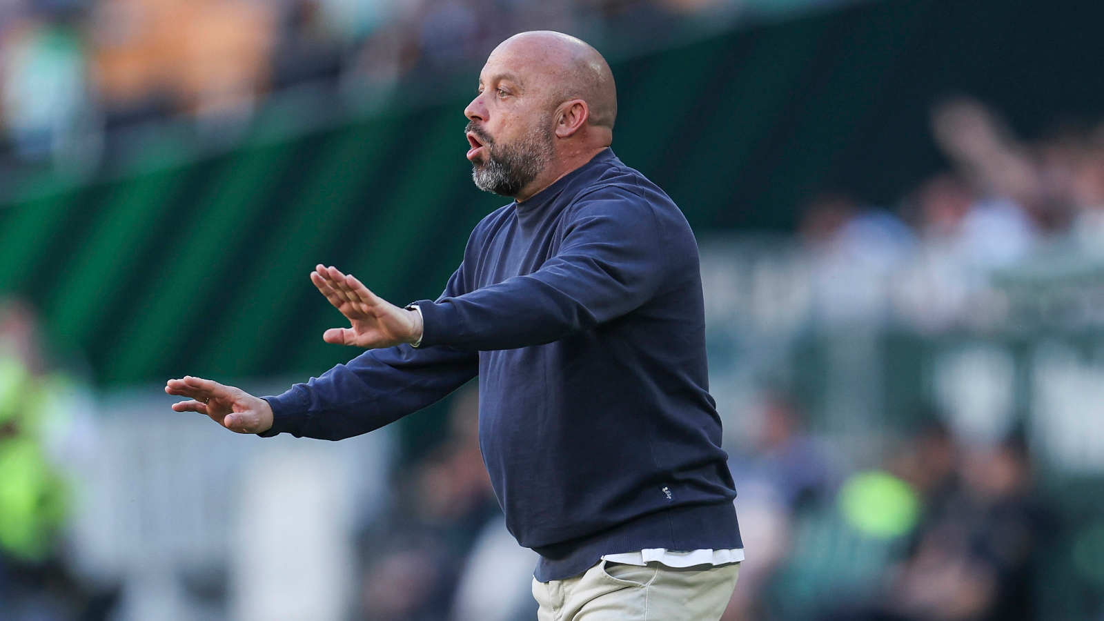 Manolo González pasa de las polémicas arbitrales del Barcelona y se centra en el Espanyol: "Que el partido se decida por motivos futbolísticos"