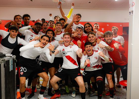Sevilla Atlético 2-1 Sanluqueño: Locura en el alargue para despedir el año con una sonrisa