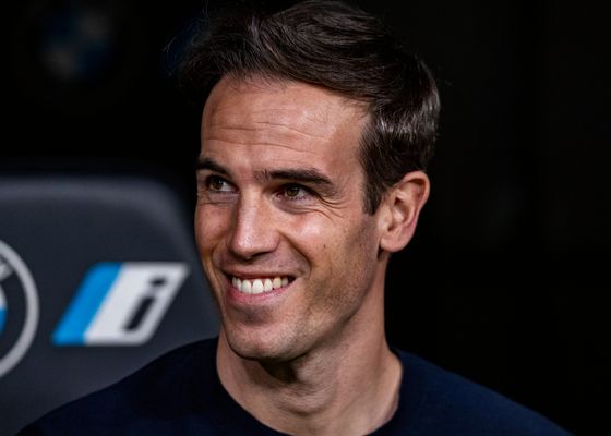 El técnico Iñigo Pérez cambia de bando ante el escándalo del Rayo Vallecano