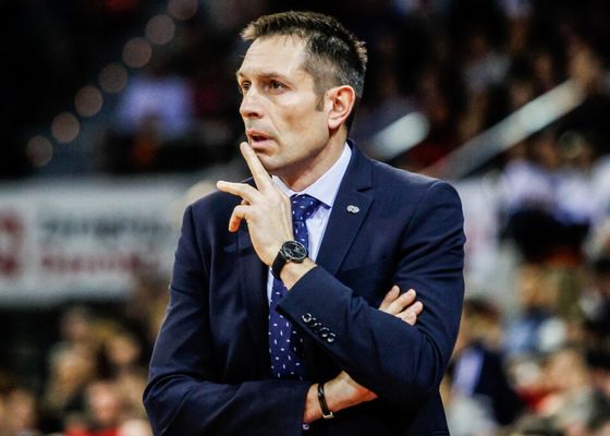 Escándalo por el comentario homófobo del entrenador de Estudiantes