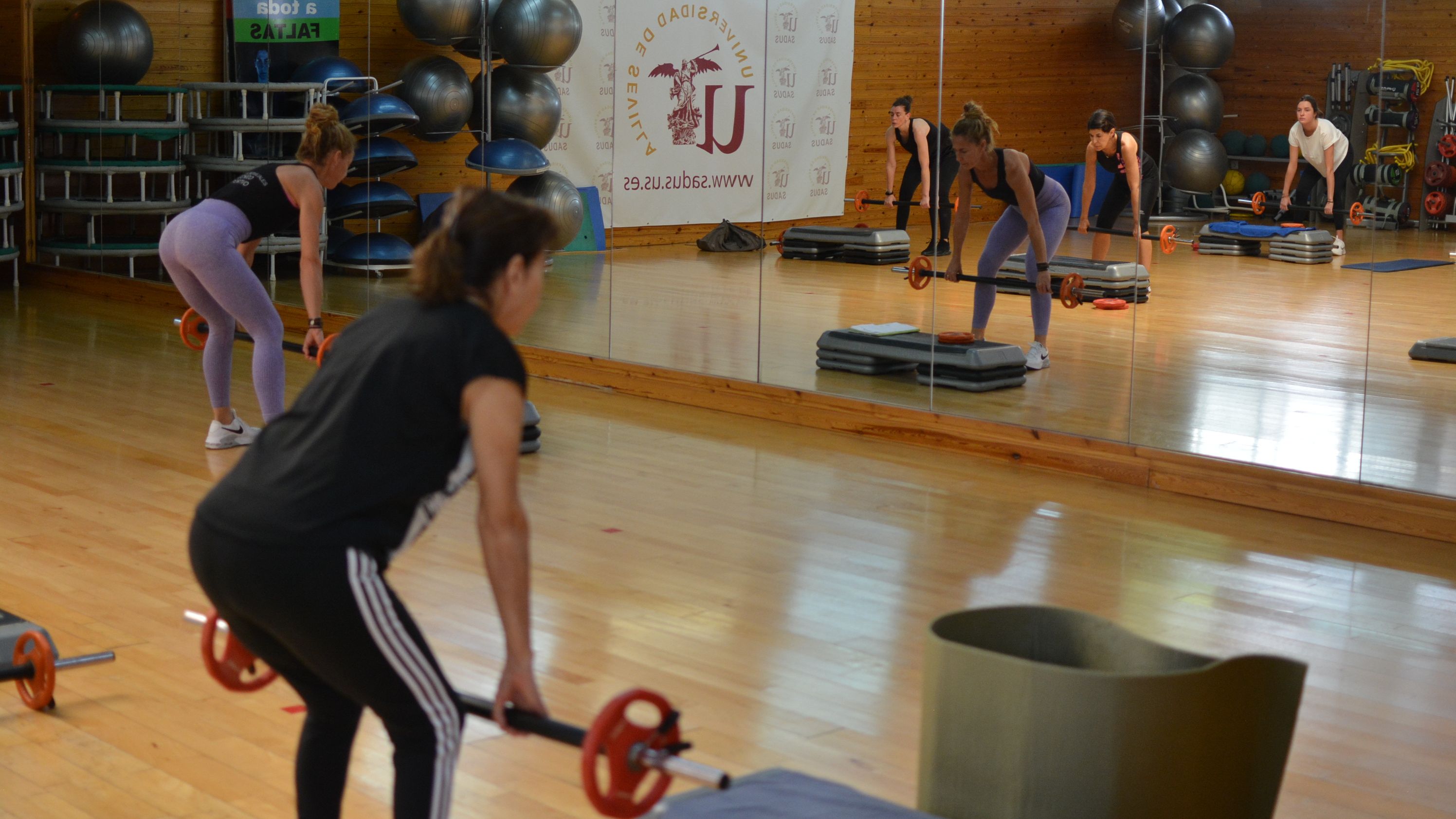 Disfruta del deporte Fitness en el SADUS