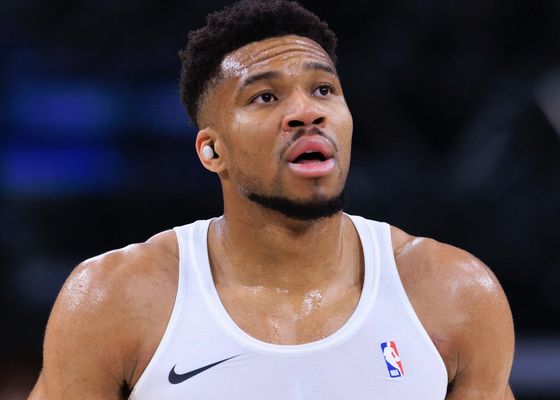 Los Warriors dan marcha atrás con Giannis Antetokounmpo y se centran en un nuevo objetivo