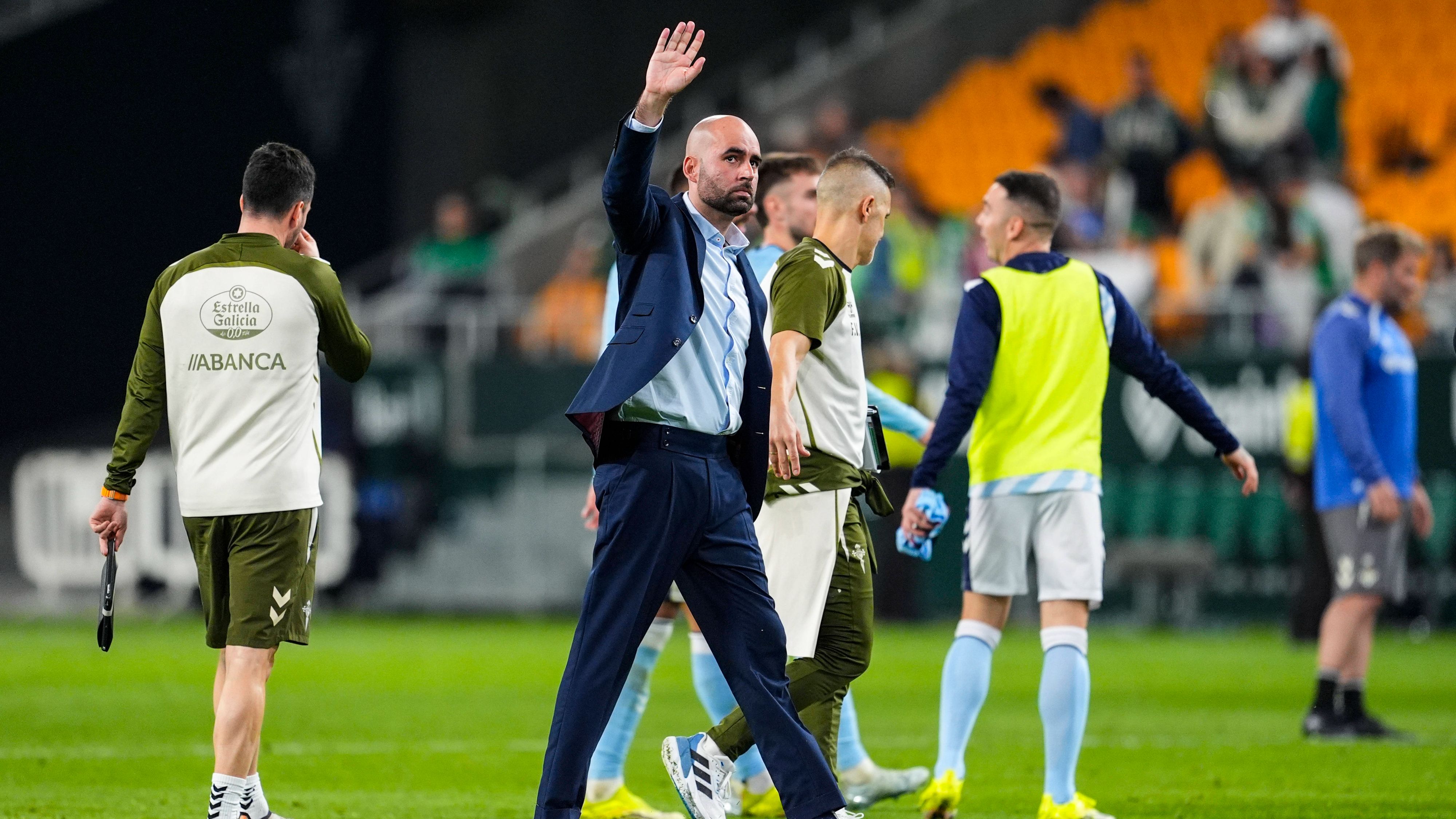 Giráldez: "Los hemos dejado vivos; cuando jugamos sin cerebro y con corazón, el Betis fue mejor"