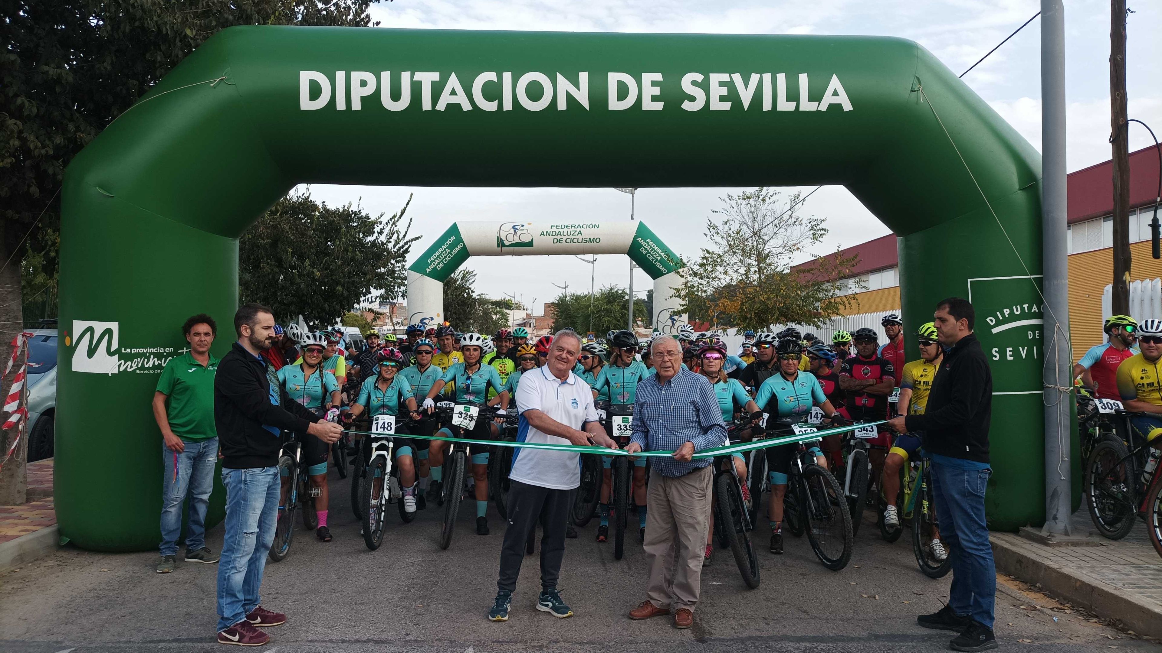 Casi 300 participantes en la VI Marcha Cicloturista Popular Ruta del Agua