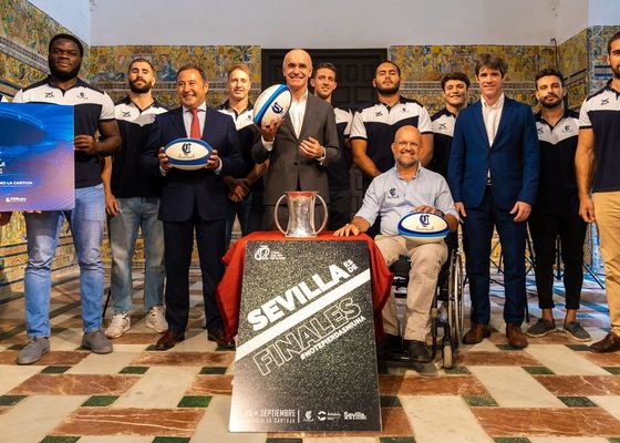 El Ciencias y El Salvador pugnan en La Cartuja por levantar la Copa del Rey 