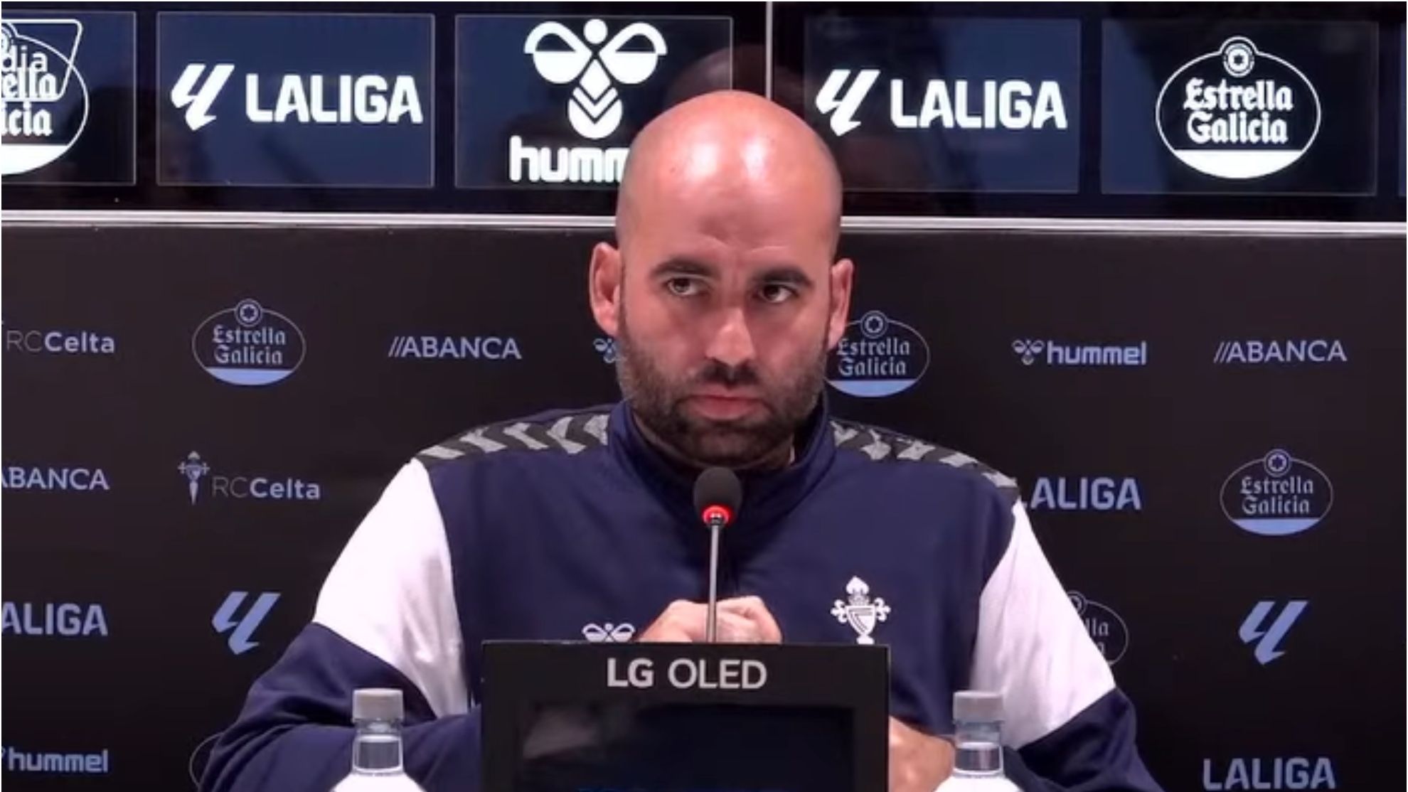 Giráldez, "a la guerra con el Sevilla", adula a Navas y se obsesiona con Lukébakio