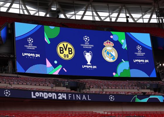 Aficionados del Real Madrid estallan antes de la final de la Champions League: "Que AENA o alguien nos ponga un avión"
