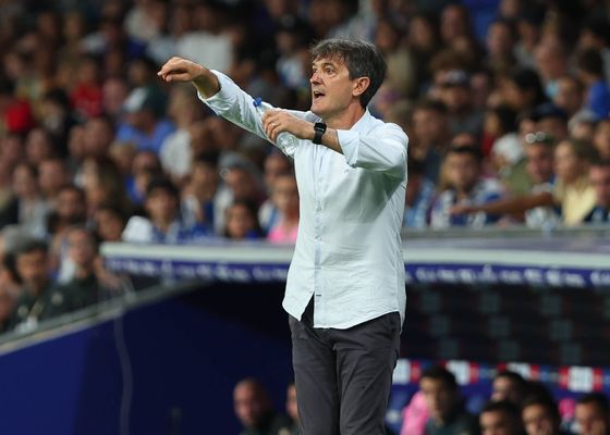 Pacheta vuelve a los banquillos