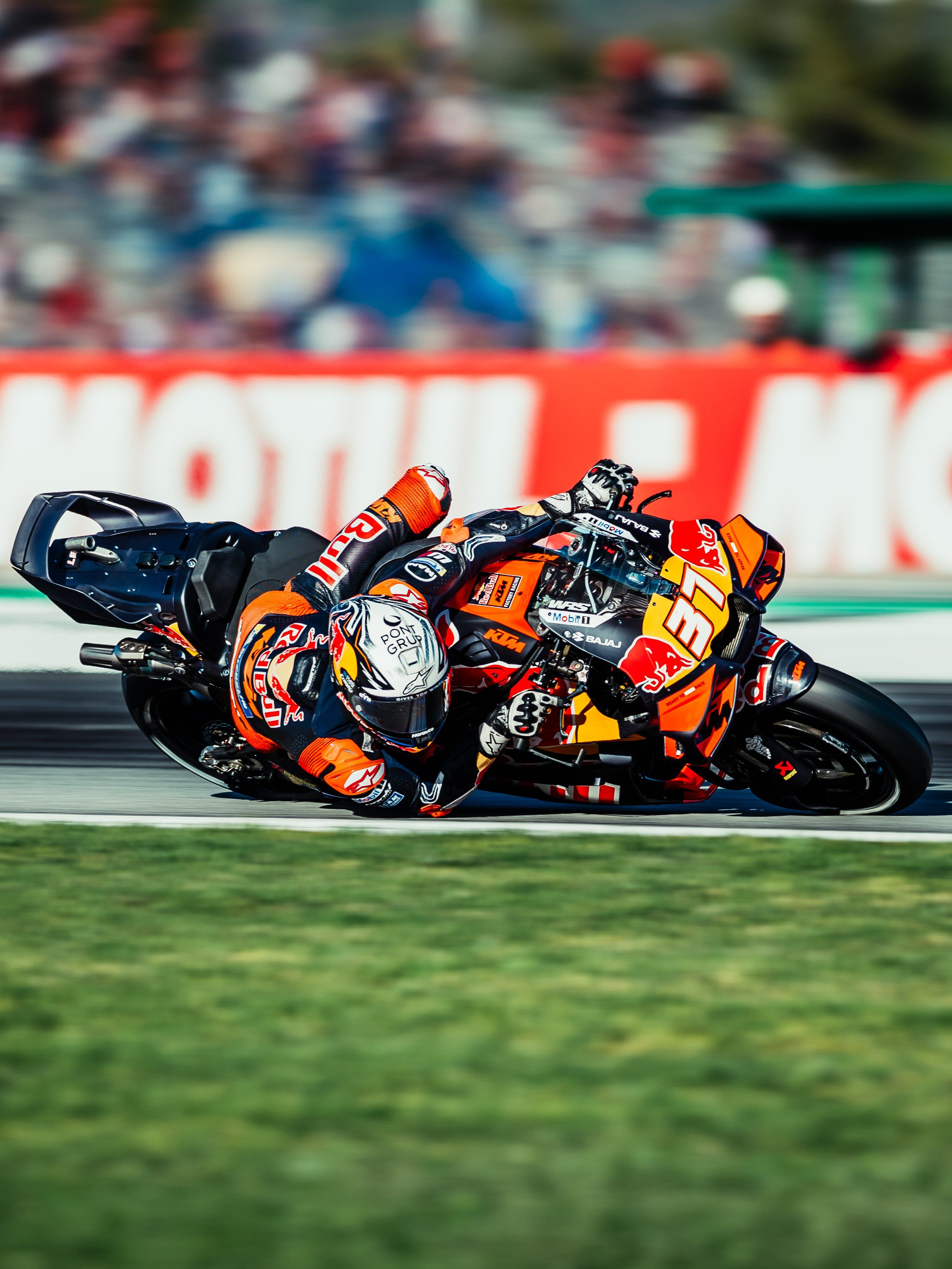MotoGP 2025 GP de la Comunidad Valenciana | Resultado y resumen de la carrera sprint del Gran Premio de la Comunidad Valenciana de motociclismo con Álex Márquez y Pecco Bagnaia