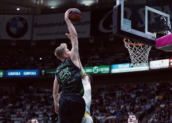 Maronka, más centímetros para el Betis