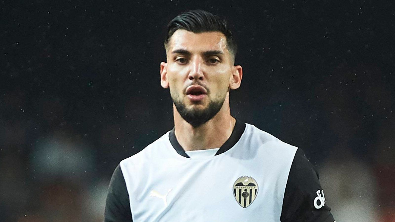 En conversaciones por Rafa Mir y Umar Sadiq