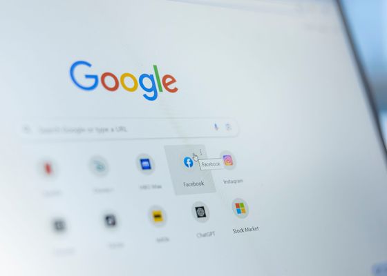 Google contra una multa millonaria 