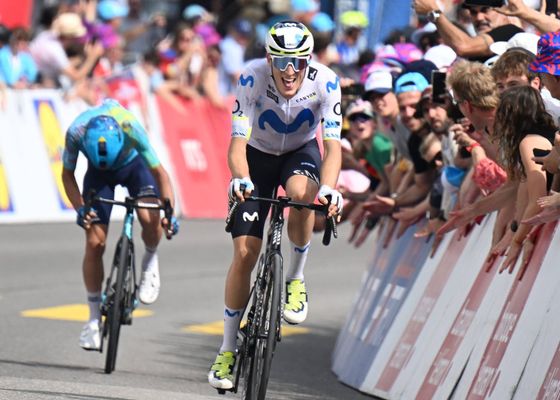 Golpe de mano del Movistar Team en la fiesta de Pogacar