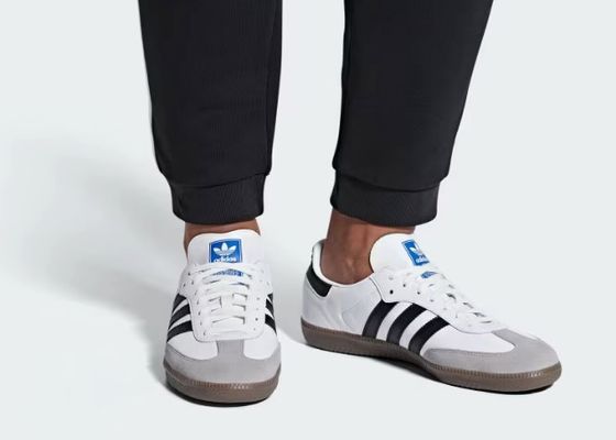 Las zapatillas Adidas están de moda... ¡Y en Amazón puedes hacerte con ellas por menos de 60 euros!