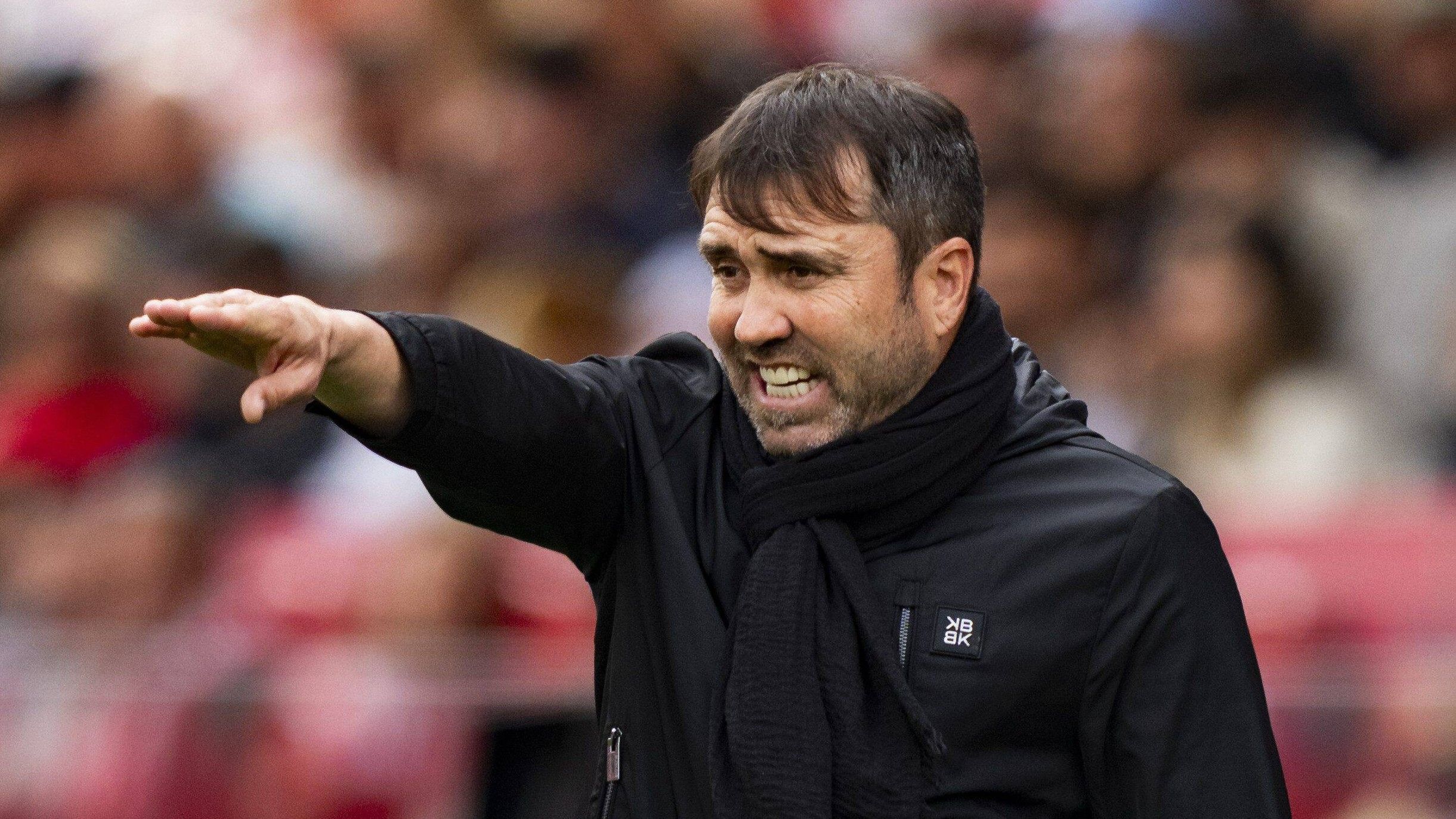 Coudet, entrenador del Alavés, da buenas noticias con Jon Pacheco: "Ha tenido una recuperación muy buena"