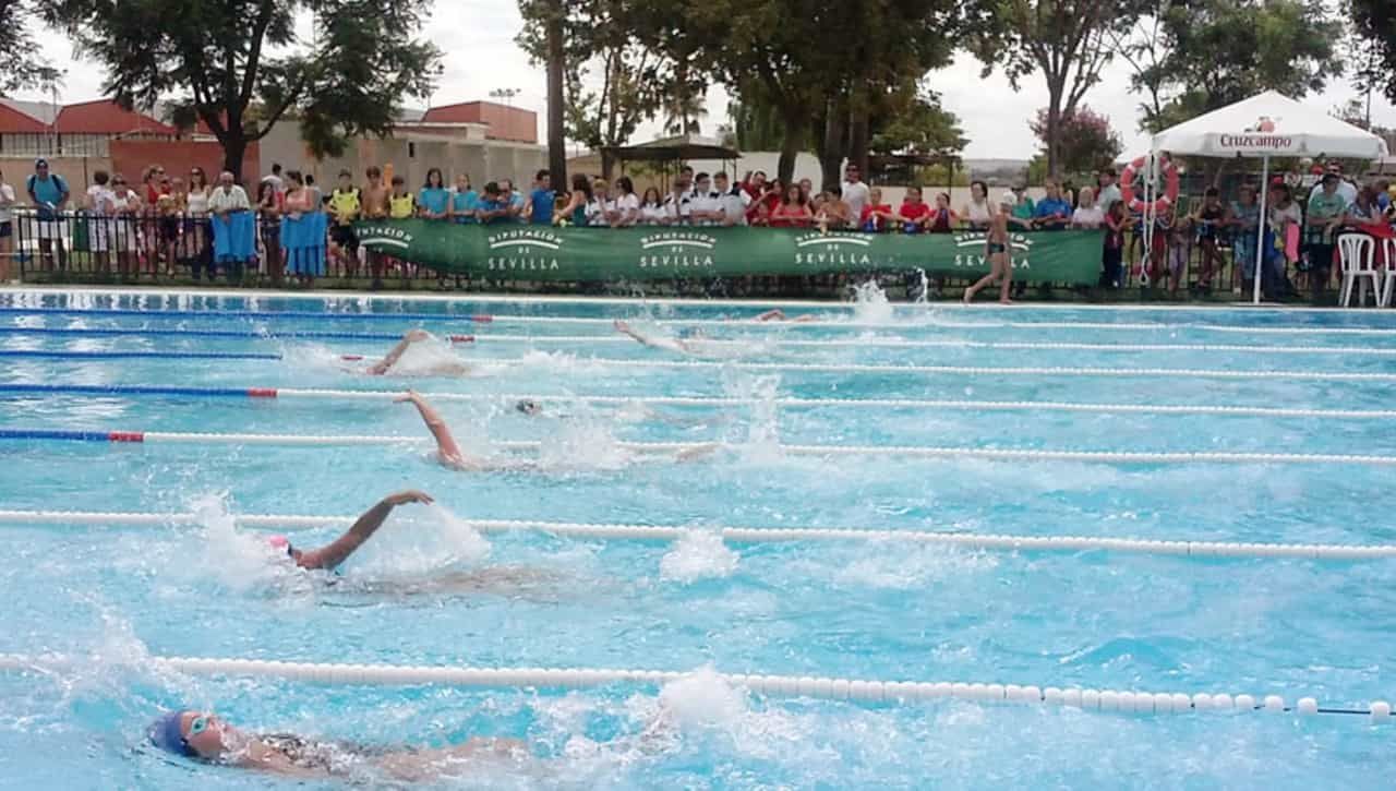 Repiqueteo en La Campana con el Circuito provincial de Natación de Verano