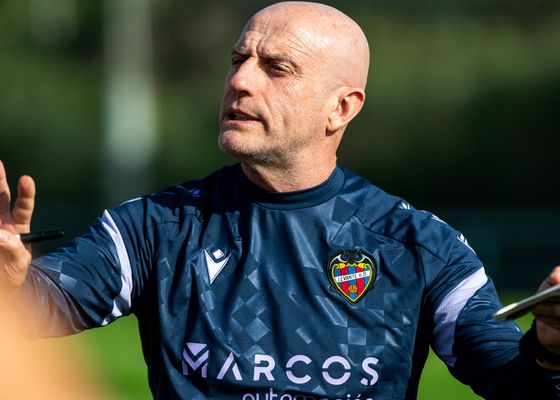 Calero se queda sin centro del campo antes de visitar al Atlético de Madrid